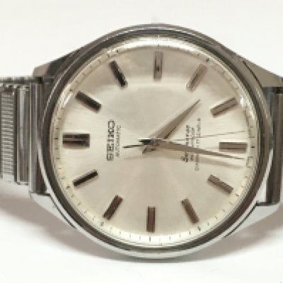 A vintage Seiko Sea Horse automatic mens watch, 37mm case. Seen working . Postage category A