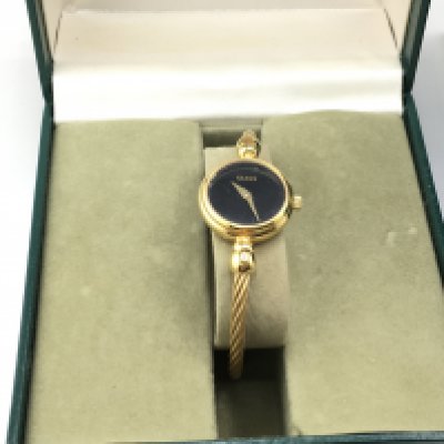 WITHDRAWN - A Ladies Gucci watch model number 2700.2.L with box and papers. In ver good condition. Postage B