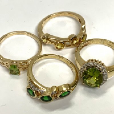 4 9ct gold and semi precious stone set rings (A) 12.4g.