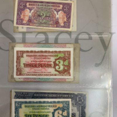 A mixed collection of British Armed Forces banknotes. (A)