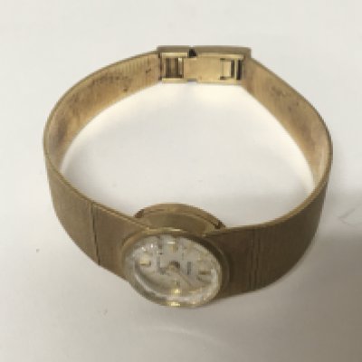 A 14carat gold ladies watch maker Lacloche, weight 26g
