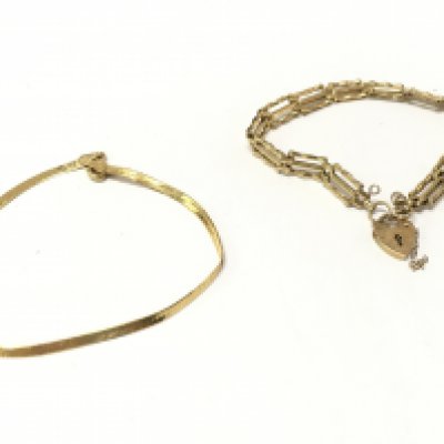 9 carat gold bracelets , 7g total weight. Postage category A