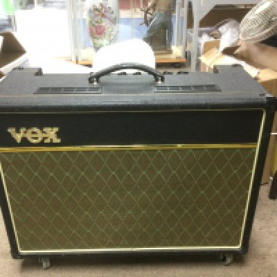 A Vox AC15 valve guitar amplifier.