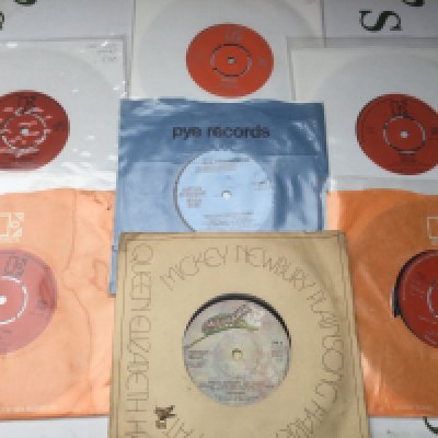 Seven rare 7" singles comprising mainly Elektra label releases by various artists including The Doors, Clear Light and others.