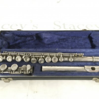A cased Emerson sterling silver flute.