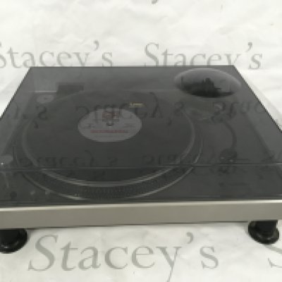 A boxed Technics SL-120 direct drive turntable. The SL-120 originally came without a tonearm section and now comes fitted with an SME Series 3 (3009) pick up arm and Shure VST-5 cartridge. Boxes and manuals included.