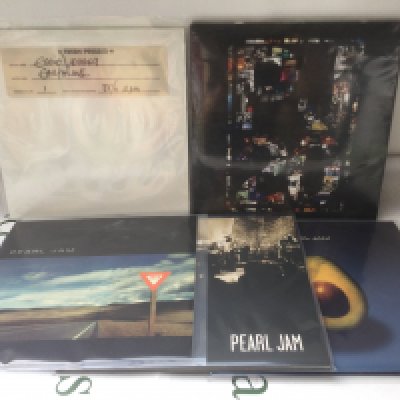 Five Pearl Jam and related LPs comprising 180g pressings of Twenty, MTV Unplugged and others including a white vinyl pressing of Yield.