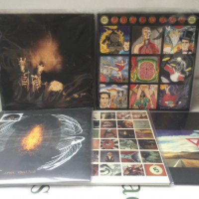 Five Pearl Jam LPs comprising 180g pressings of Dark Matter, Riot Act and others.