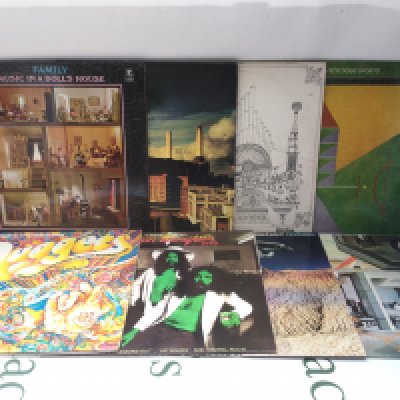 Sixteen psych prog rock LPs by various artists including Pink Floyd, Family, Hawkwind and others.