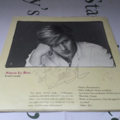 A fully signed Duran Duran 1982 world tour brochure. This was acquired by the vendor through a friend working as a roadie for Duran Duran's support act Le Mat.