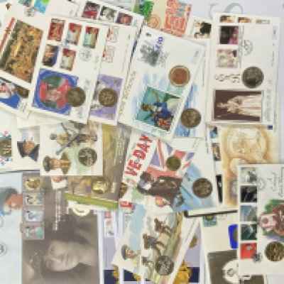 A collection of commemorative Philatelic and numismatic coin covers. (B)