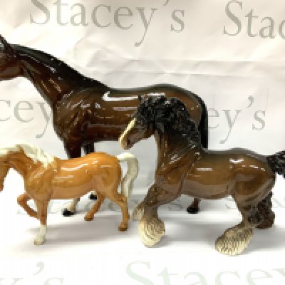 3 Beswick horses. (D) NO RESERVE