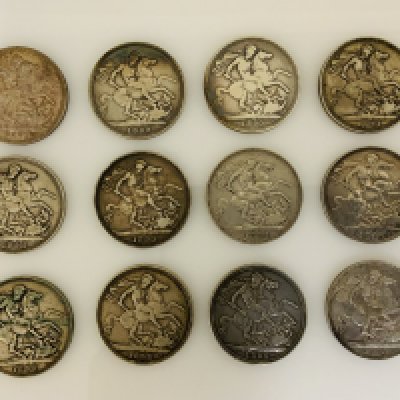 A good collection of 12 Victoria crowns. Dates include. 1887, 1889, 1890, 1891, 1892, 1893, 1894, 1896, 1897, 1898, 1899, 1900. (A)