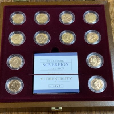 12 Cased Full Sovereigns, presented by the Royal mint to include. 1879 Victoria Young Head Sydney mint shield back, 1884 Victoria Young Head Sydney mint, 1891 Victoria Veiled head, 1901 Victoria Veiled head Melbourne mint, 1906 Edward VII, 1925 George V, 1929 George V South Africa Mint, 1959 Elizabeth II, 2002 Elizabeth II Shield pattern, 2005 Elizabeth II St George and the dragon design, 2006 Elizabeth II. Each Sovereign 7.98g. (A)