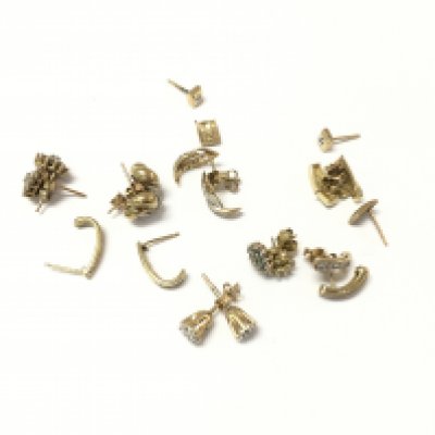 Collection of 9ct gold diamond studs. 15g