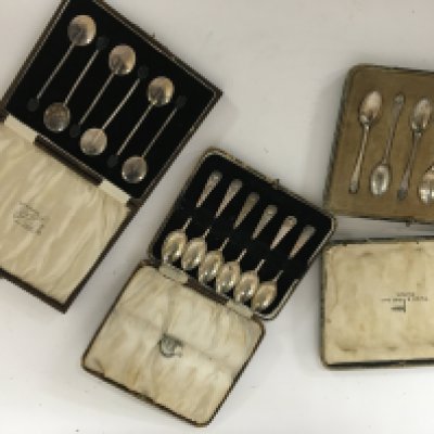 Three cased sets of silver tea and coffee spoons Walker Hall and other makers (3)