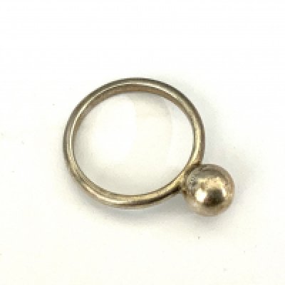 A Genuine Tiffany & Co.Sterling silver ball ring, Size P. (A) NO RESERVE