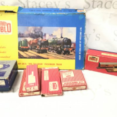 A Collection of Hornby Dublo 00 Gauge. No Reserve.(2).