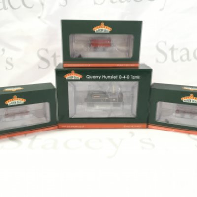 A Boxed Bachmann Narrow Gauge Quarry Hunslet 0-4-0 Tank. And 3 Coal Wagons.