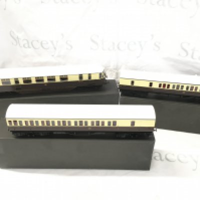 3 Boxed Tower Brass 0 Gauge GWR Coaches.