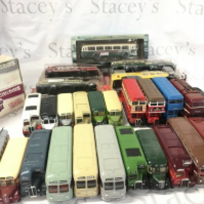 A collection of model buses by various manufacturers..most are loose with a few boxed. No reserve.