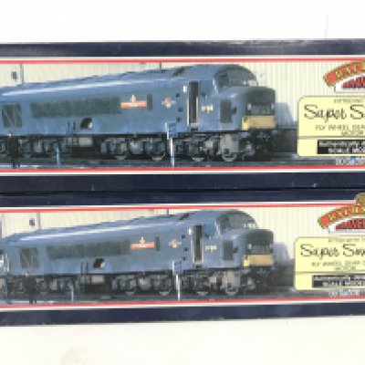 2 X Boxed Bachmann 00 Gauge Diesel Locomotives #S 31-076 And 31-075.
