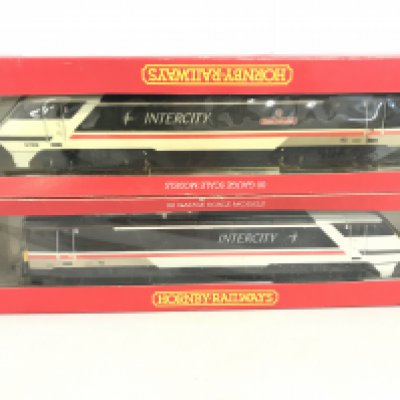 A Boxed Hornby 00 Gauge BR Class 91 Electric Locomotive #R.240 And A BR Bo-Bo Electric Loco Class 91 #R.293.