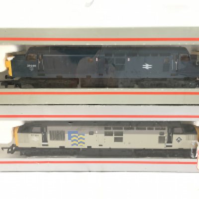2 Boxed Lima 00 Gauge Diesel Locomotives. No Reserve.