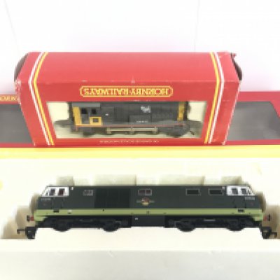 A Boxed Hornby 00 Gauge BR Class 08 0-6-0 Diesel Shunter #R.272 And A BR Bo-Bo Diesel Hydraulic Class 35 Loco #R.2410.