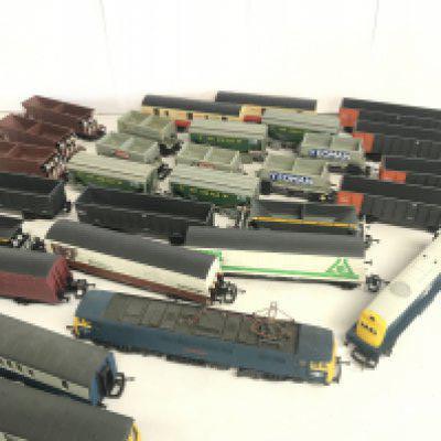 11 Lima 00 Gauge Locomotives And a Collection of Rolling Stock And Coaches.