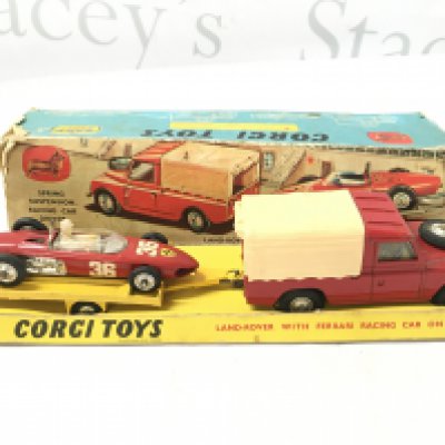 A Boxed Corgi Gift Set #17 Land-Rover With Ferrari Racing Car On Trailer. Box Is Worn. No Reserve.