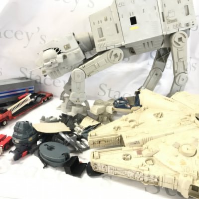 A Collection of Various Vintage Toys Including Star Wars And Transformers. Ideal For Spare Parts Etc. No Reserve.