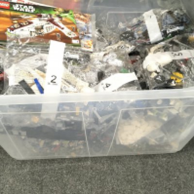A Large Box Containing Star Wars Lego And Other Lego. No Reserve. This lot Cannot Be Posted.