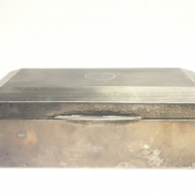 A silver hallmarked cigarette case dimensions 17x9x6cm