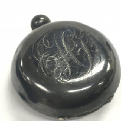 A silver hallmarked sovereign case. Postage category A