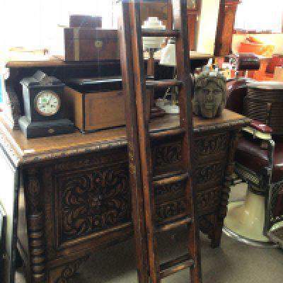 A set of Vintage double ladder set with British Rail Stamp BRM and painted BR (E)