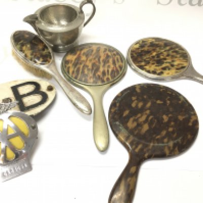 A mixed lot including tortoiseshell mirrors, vintage AA badges, NO RESERVE