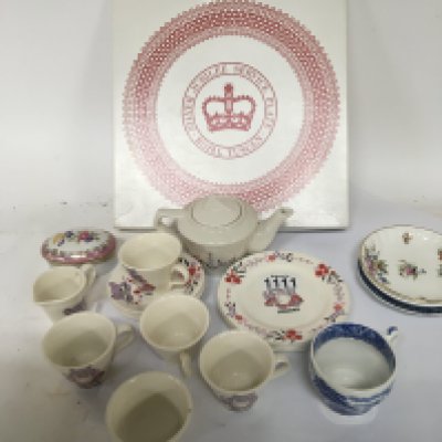 A decorative childs tea set and other ceramics.