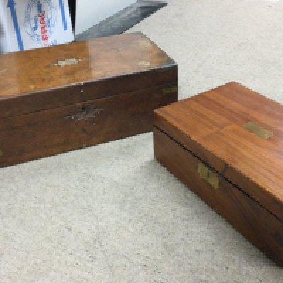 A walnut work box 26.5x50x18cm and a mahogany box 39x24x14cm. NO RESERVE