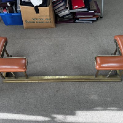 A 1930s Brass fireside fender seat. (D)