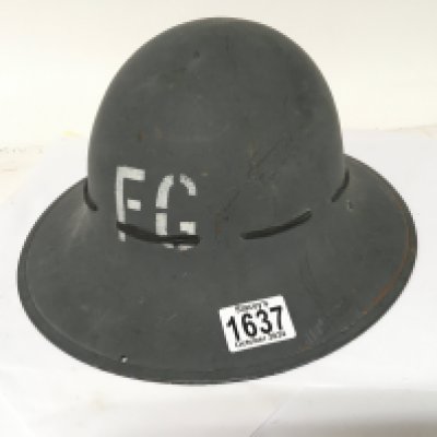 A II world war Fire Wardens helmet in very good original condition.