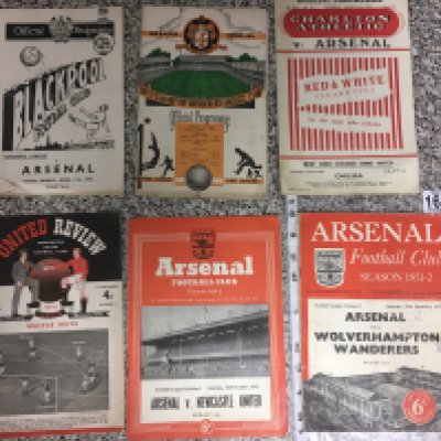 Arsenal Early 1950s Football Programmes: Includes aways at 50/51 Wolves fair, 51/52 Blackpool tear, 52/53 Manchester United good, Overall fair/good. (6)