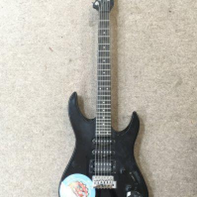 A Yamaha RGX112 electric guitar. This lot cannot be posted