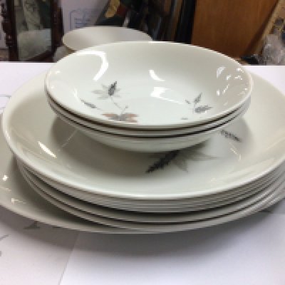 A collection of royal Doulton including a part dinner service set and some portmerion and other ceramics. NO RESERVE