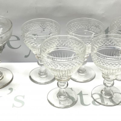 5 vintage gut glass runners together with an early Victorian example with etched fern leaf design. (D) NO RESERVE