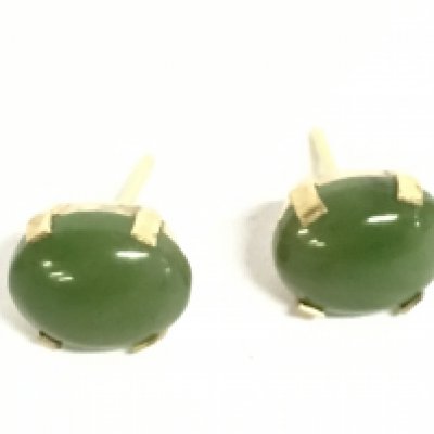 9 carat gold Jade earrings, total weight 1.9g. Postage category a