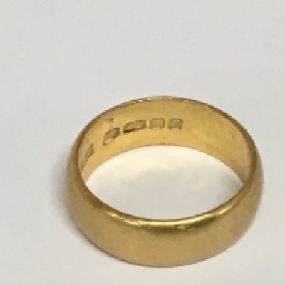 A 22carat gold wedding ring weight 7.8g