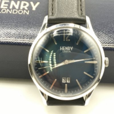 A gents Henry london blue dial watch. Not seen running.