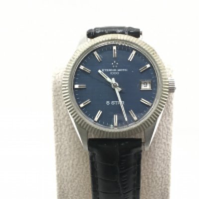 An Eterna matic 1000 5 star wrist watch. Seen running. Blue dial and 36mm case. Postage B
