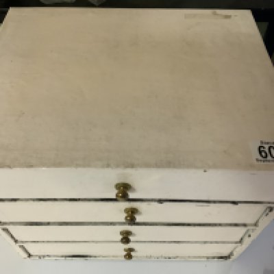 A 4 drawer jewellery chest and costume jewellery contents. (C)